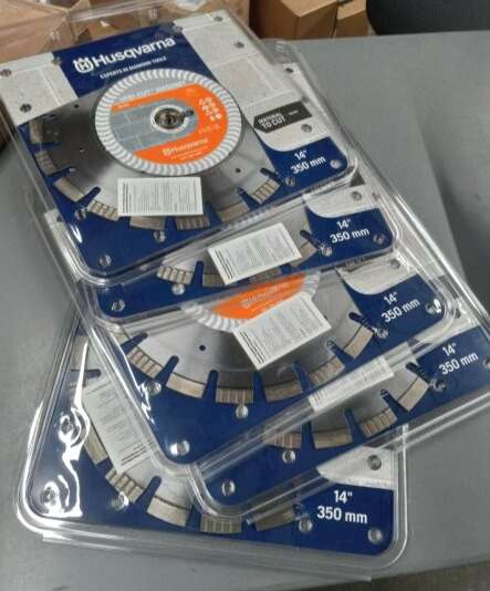 HUSQVARNA VCM-14 Diamond Saw Blade Segmented, 14 Inch Blade Dia., 5460 RPM, 4135 Grade, Wet/Dry Cutting Type, Product In Stock