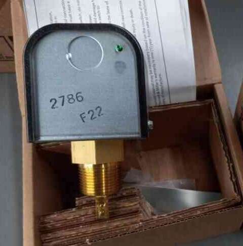 MCDONNELL & MILLER FS251 General Purpose Flow Switch Nema1, 1 MNPT, 100ft.  Cord Length, 131 GPM Max. Flow, Product In Stock, In Box