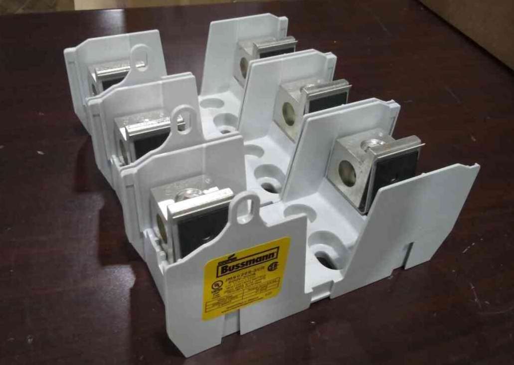 BUSSMANN JM60200-3CR Fuse Block, Non Indicating, 200 A, 600V, J Class, 3 Poles, Short Circuit Protection, Thermoplastic Body Material, In Stock