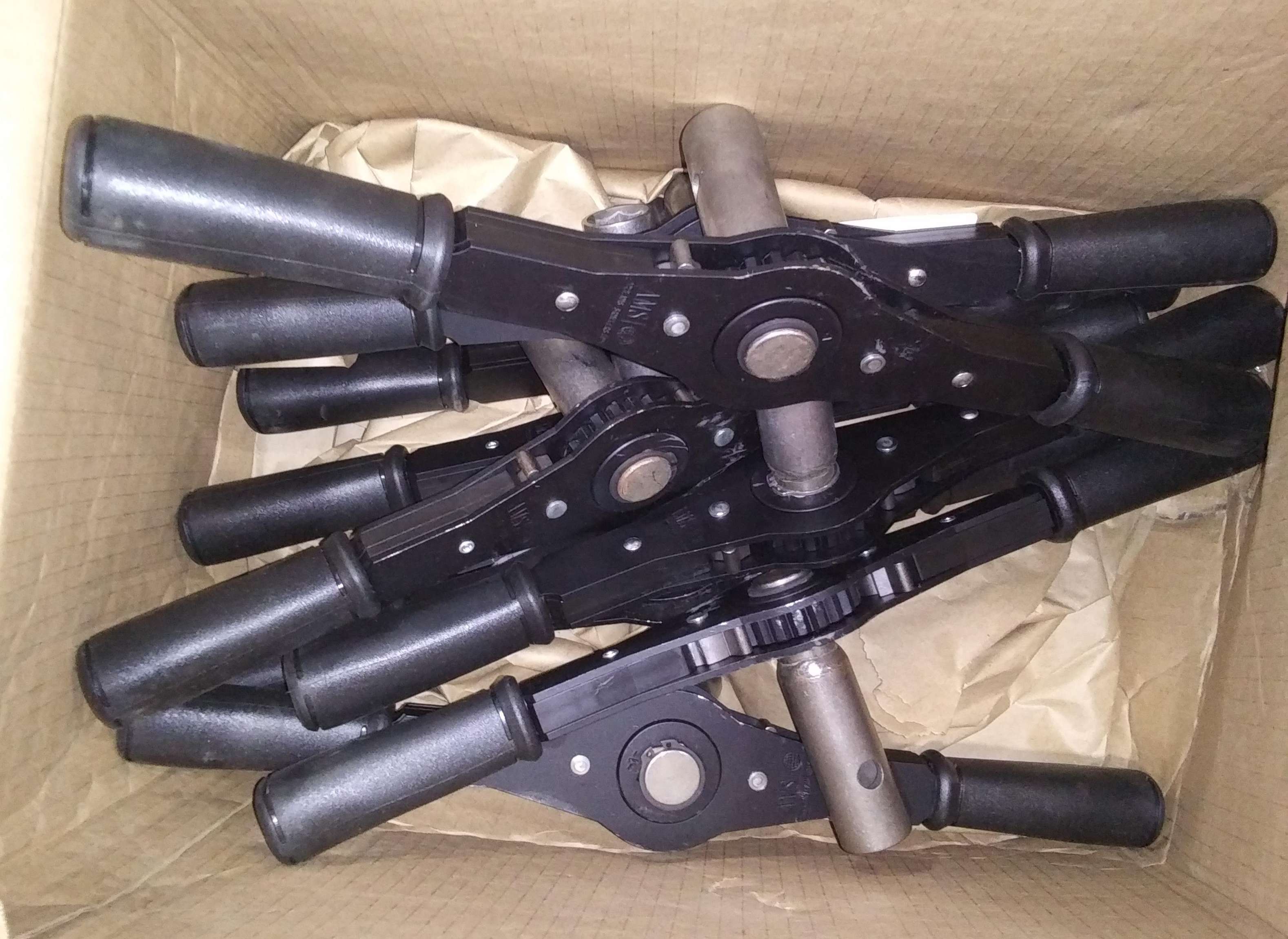 AMS 306.07 Cross Handle, 18 inch length, Chrome Molybdenum, Quick Connect, Product in box, In stock