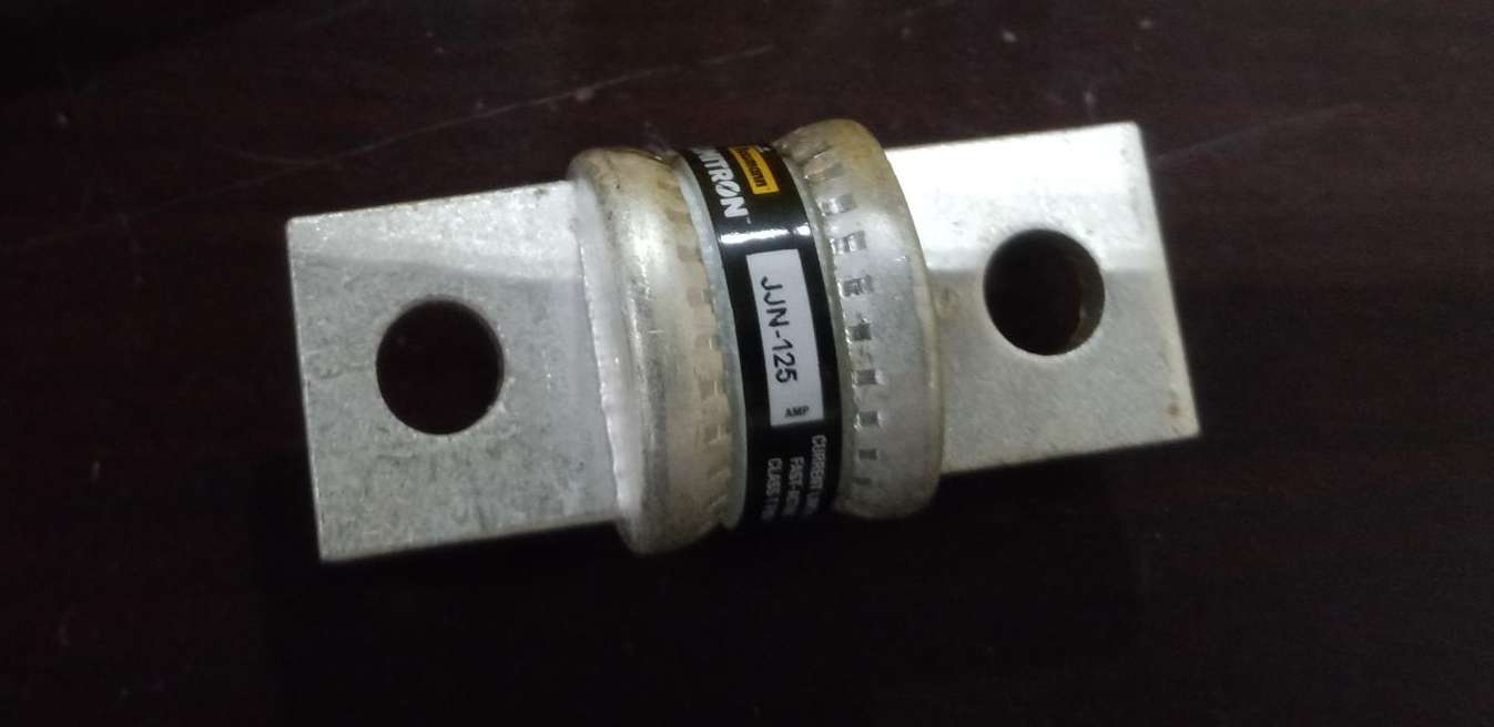 BUSSMANN JJN-125 Vesy Fast Acting Fuse, 300 VAC, 125 A, In stock