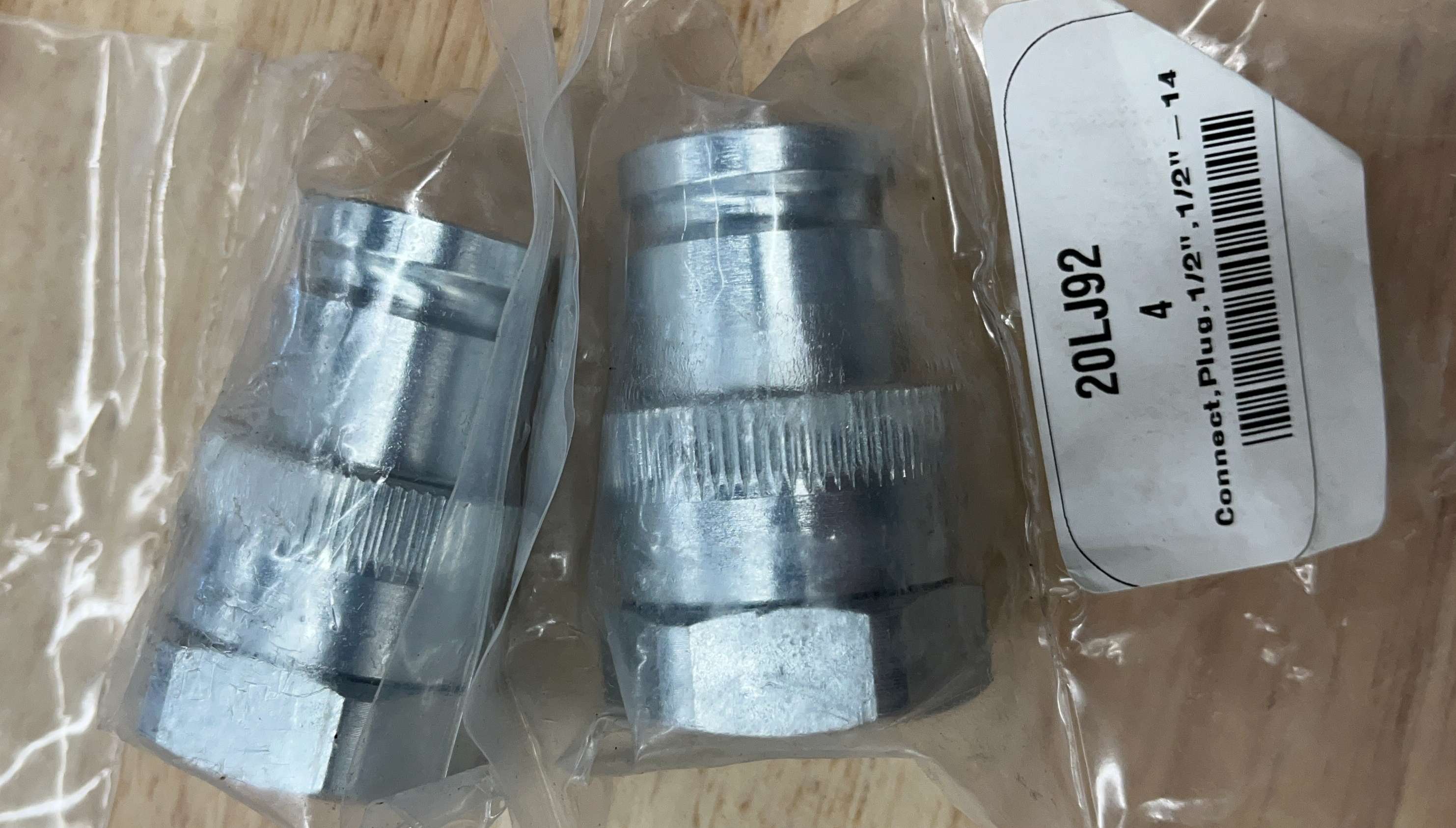 SNAP-TITE 71-3N8-8F, Hydraulic Coupler Nipple, 10,000 psi, 1/2-14 1/2 Inch Body Steel, Packaged product, In stock