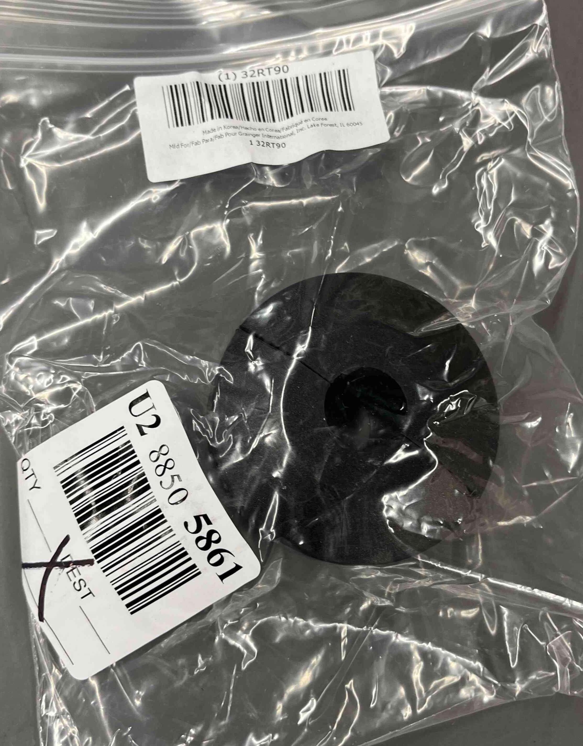 SPEEDAIRE PN31XG6105G Rubber Stopper, For RA/RA-ST Series Reel Series, For 1/2 in Hose Dia, Circle, Packaged Product