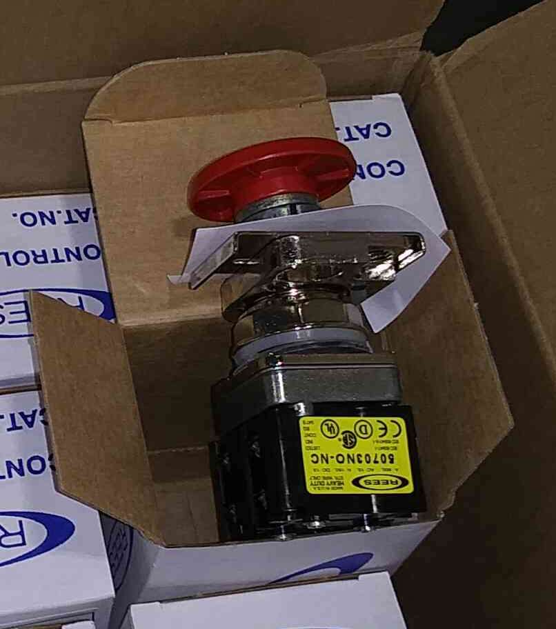 REES 40102-122, Emergency Stop Push Button, 31mm Mushroom Head, NEMA Rating 12,13, In Stock, Sliding Padlock Attachment 