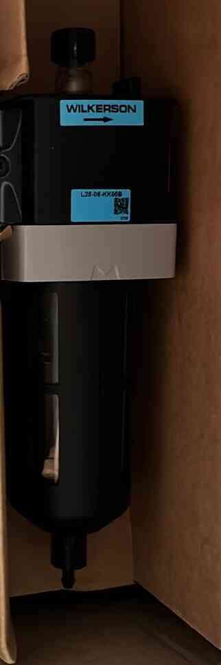 R28-06-F000B Air Pressure Regulator WILKERSON, 3/4 Inch Pipe, 300 Cfm Max. Flow