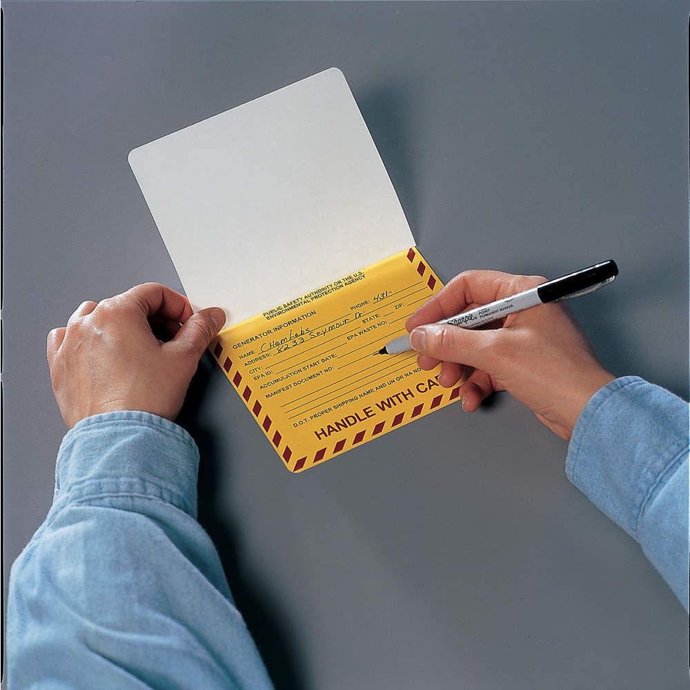 ACCUFORM SIGNS MHZWCASLC California Hazardous Waste Label - Pack Of 100 | AF4DDB 8RL37