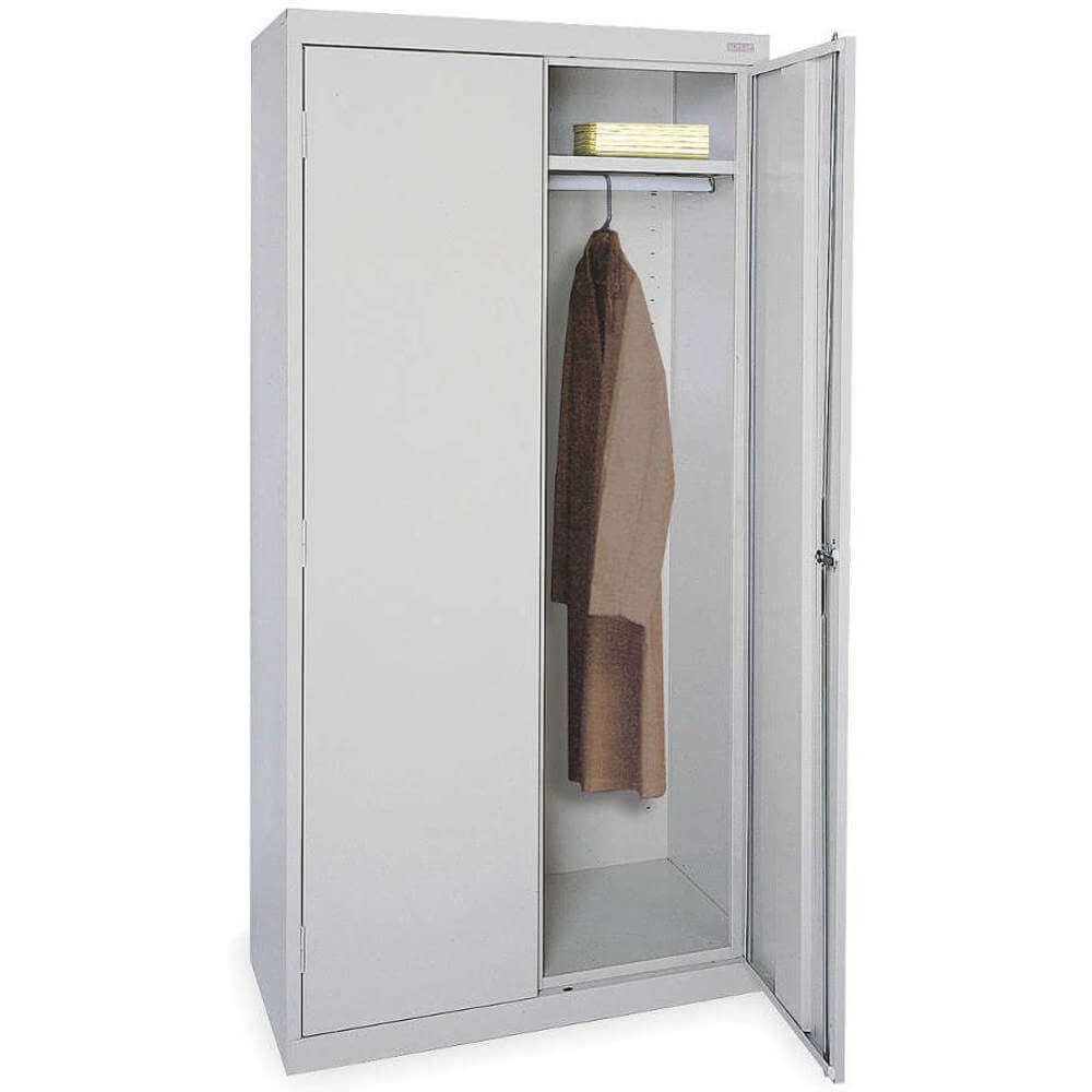 SANDUSKY LEE CAW1362472-05