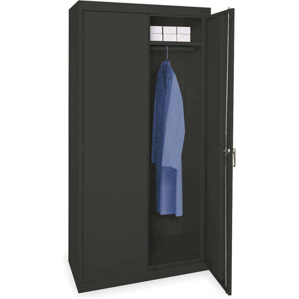 SANDUSKY LEE CAW1362472-09