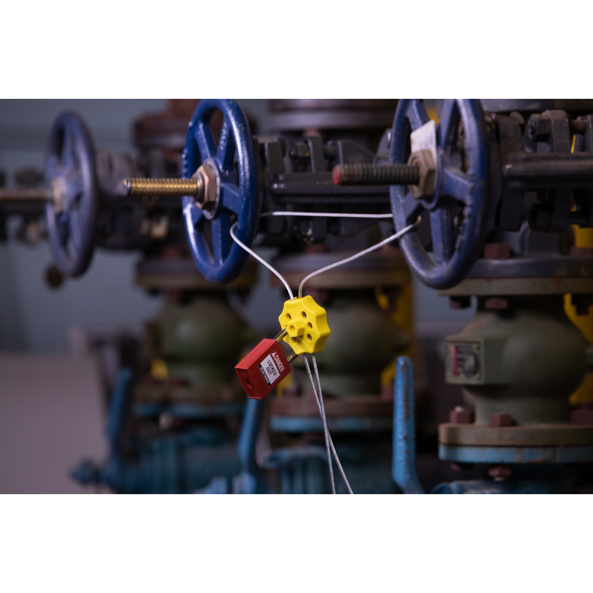 Extra Secure Yellow Spin Lockout System with 59 Inch Cable and Operating Tool