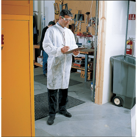 CELLUCAP 3317XGRA Disposable Lab Coat, Polypropylene, White, Xl | CQ8LGQ 3RKV2