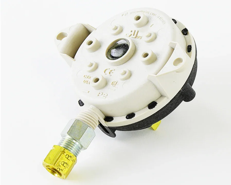 CLEVELAND CONTROLS NS2-0111-00 Pressure Switch .45 Inch Size | CQ9FCL 243W45