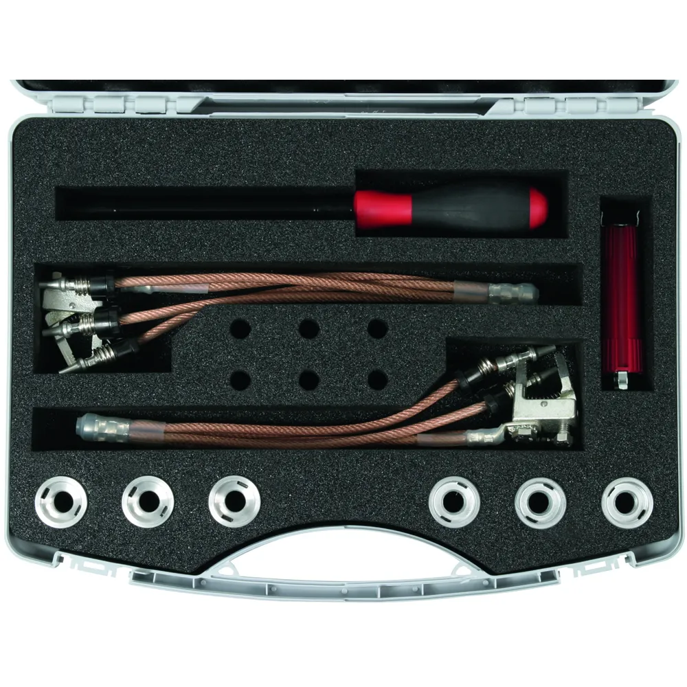 DEHN 745105 Earthing and Short Circuiting Set For Street Lighting System | CL7NWA