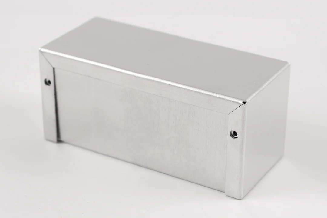 HAMMOND 1411KU