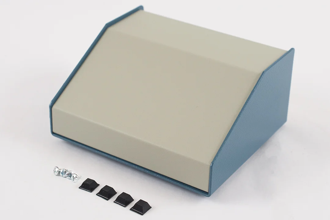 HAMMOND 1456FE3WHBU