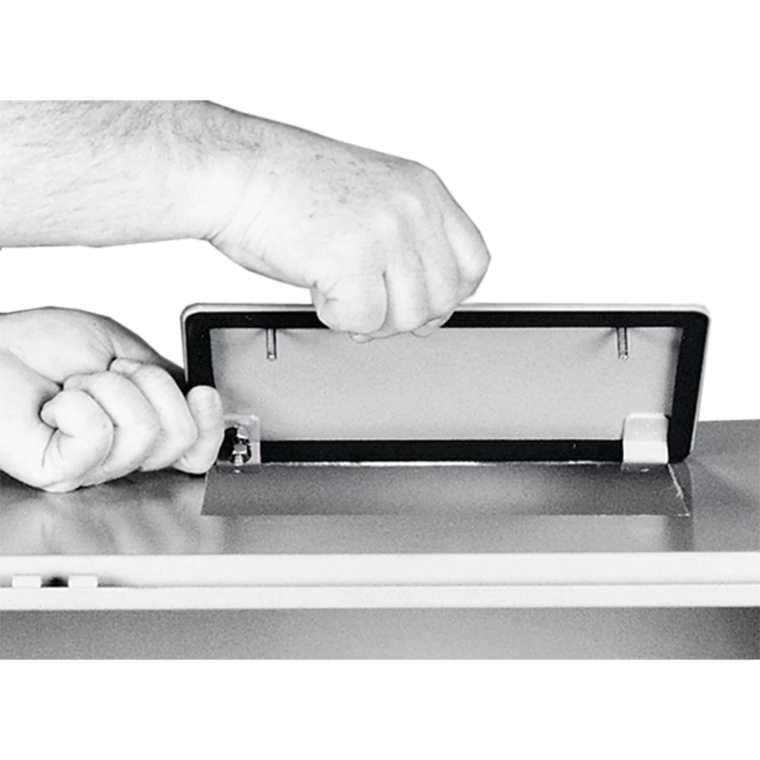 HOFFMAN DLGP618 Gland Plate, 16 Gauge, Fits 17 x 5 Inch Size, Gray, Steel | CH8HWK