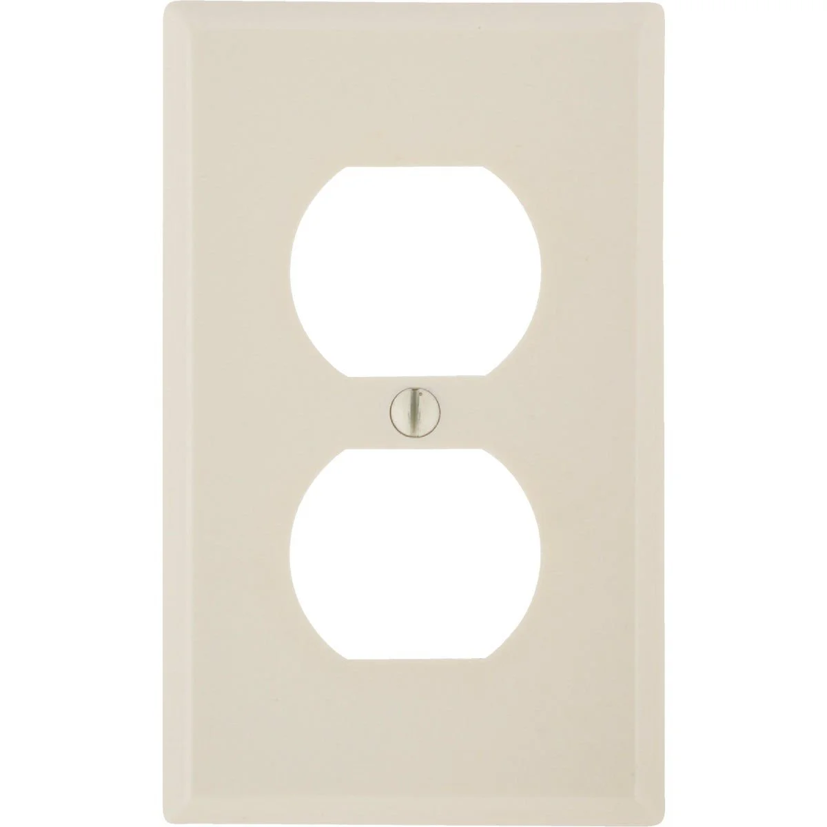 1-Gang Smooth Plastic Outlet Wall Plate, Light Almond