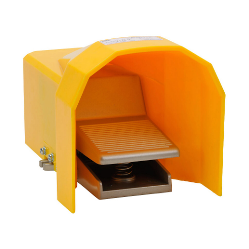 Manual Valve, 5-Port, 2-Position, Non-Locking Foot Pedal, Spring Return