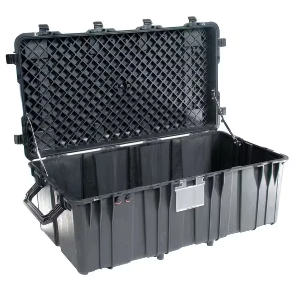 PELICAN 0500-001-110 Black Protective Case, 39.95 InchL x 23.45 InchW x 28.65 InchD | CY8VUR